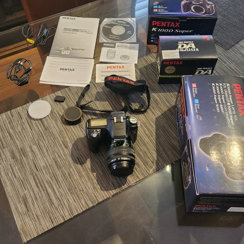 Pentax DSLR Camera - Picture 4 of 7